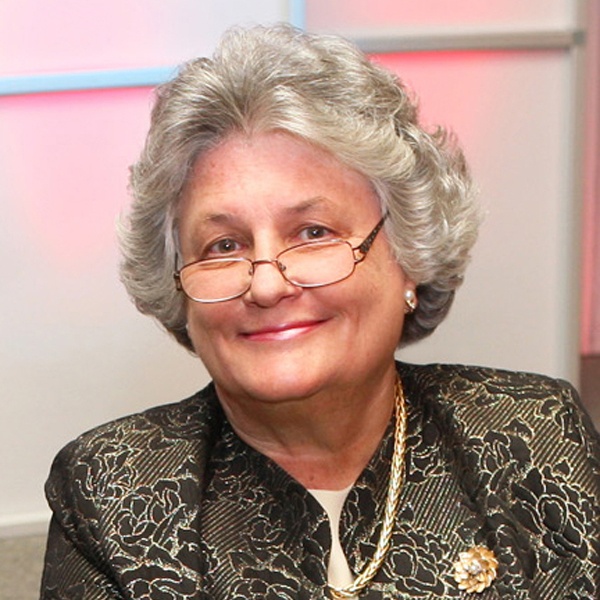 Bobbie-Headshot.jpg
